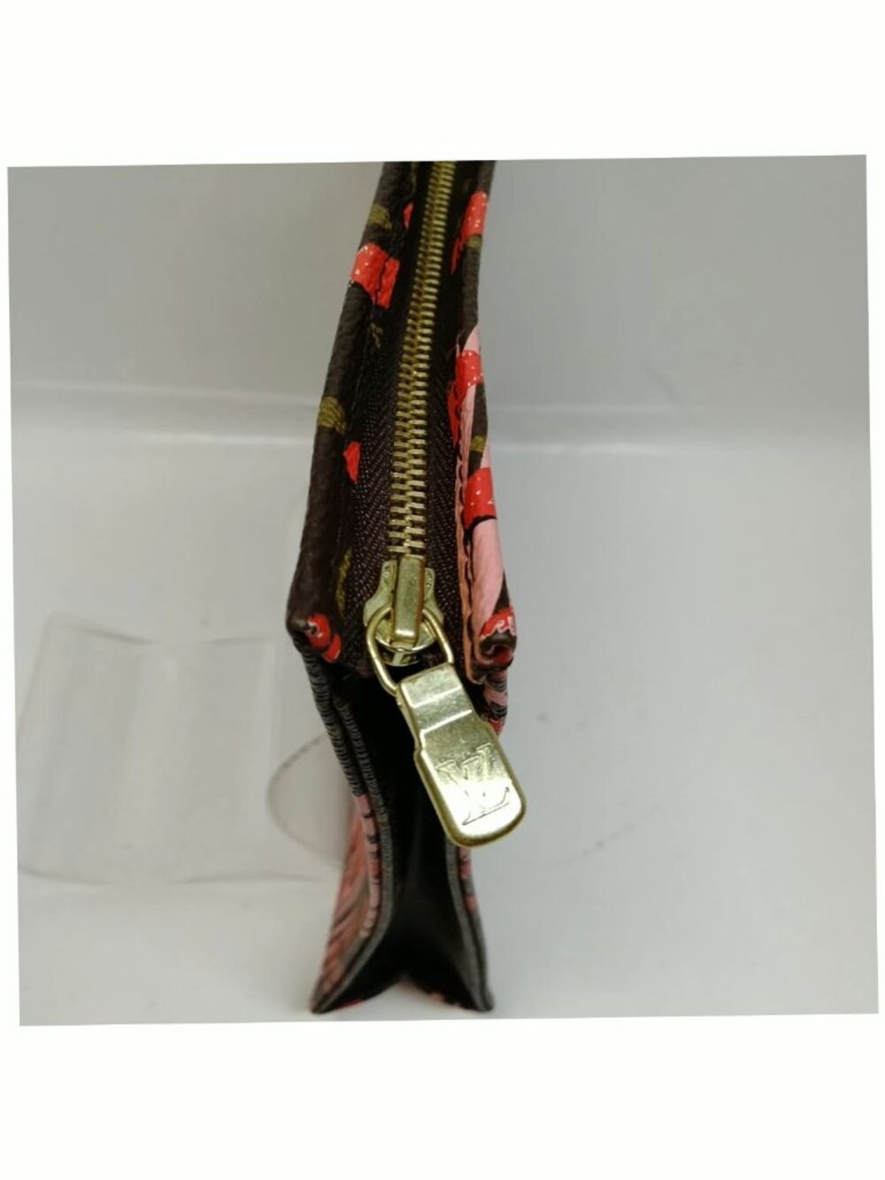 Authentic Louis Vuitton Monogram Jungle Print Pouch Cosmetic Clutch LV - Picture 6 of 16